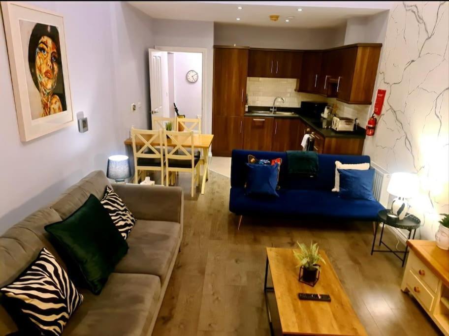 City Centre Top Floor Apartment In Belfast City Centre ภายนอก รูปภาพ